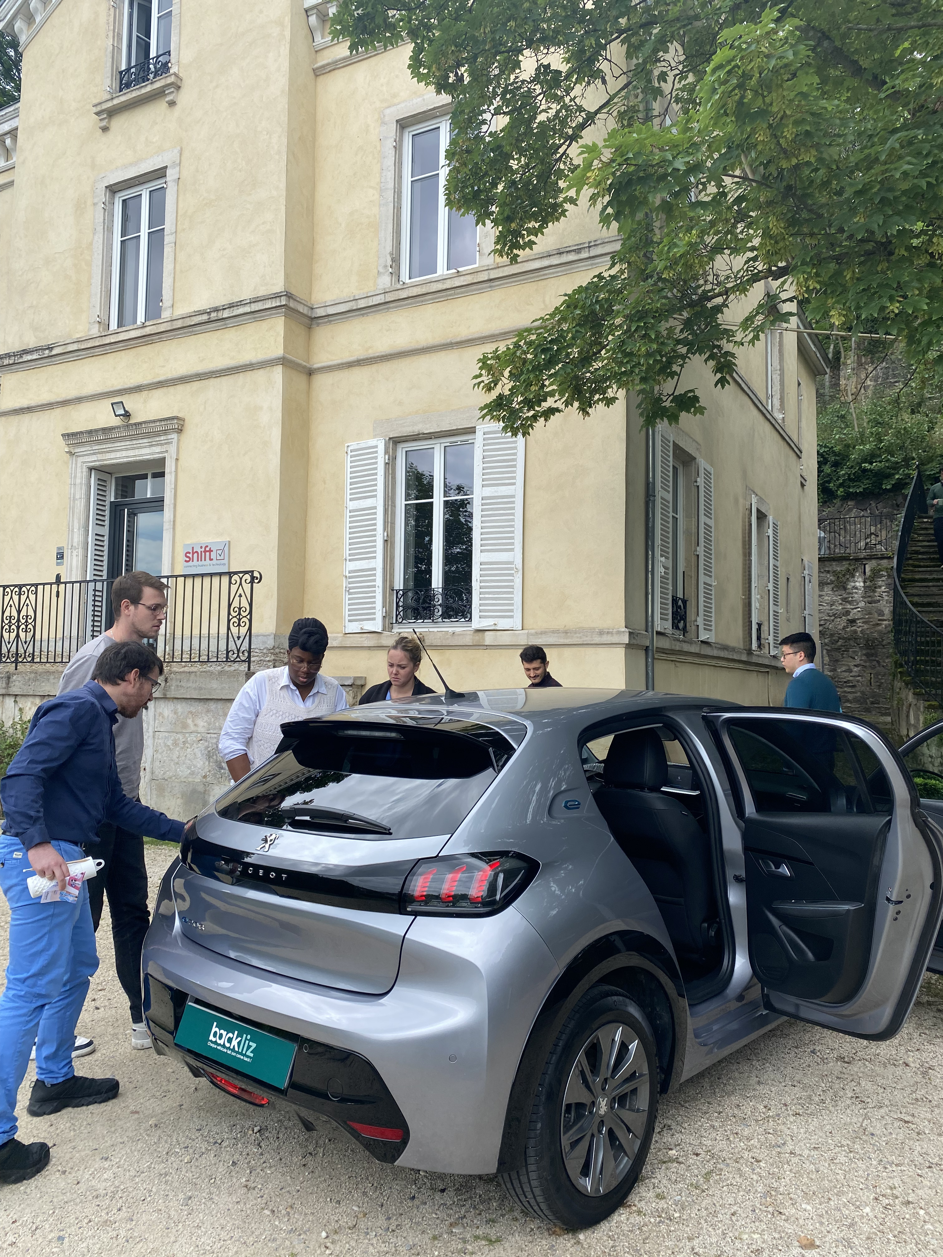 Shift s’engage pour une mobilité durable grâce à son partenariat avec Backliz